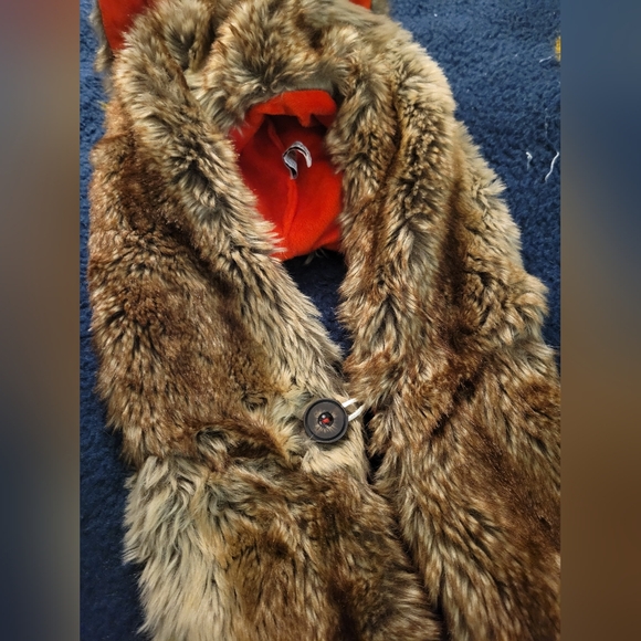 Fluffy Fox/Cat Hat/Scarf - Picture 4 of 12